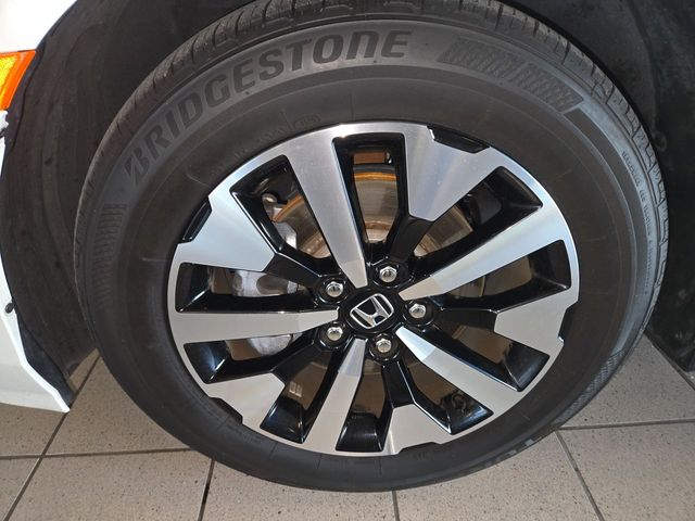 Used 2025 Honda Odyssey Van