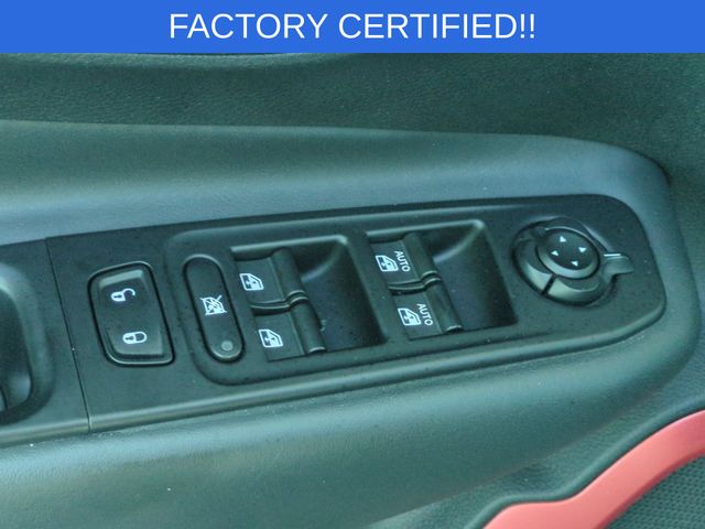 Used 2017 Blue Jeep Trailhawk image 14