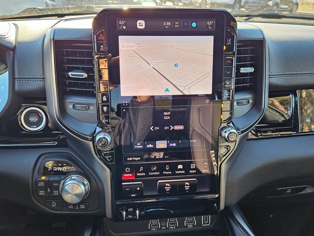 2026 Ram 1500 Rebel Crew Cab 4x4 5'7" Box