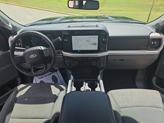 Used 2024 Agate Black Metallic Ford XLT image 10