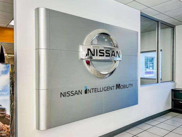2025 Gun Metallic Nissan Frontier SL RWD Truck