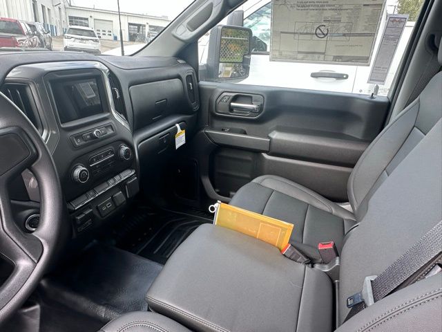 2025 Chevrolet Silverado 2500HD Work Truck photo