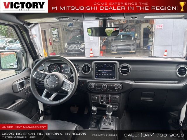 2023 Jeep Wrangler Sahara 4xe photo