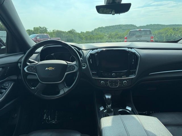 Used 2022 Black Chevrolet High Country image 18