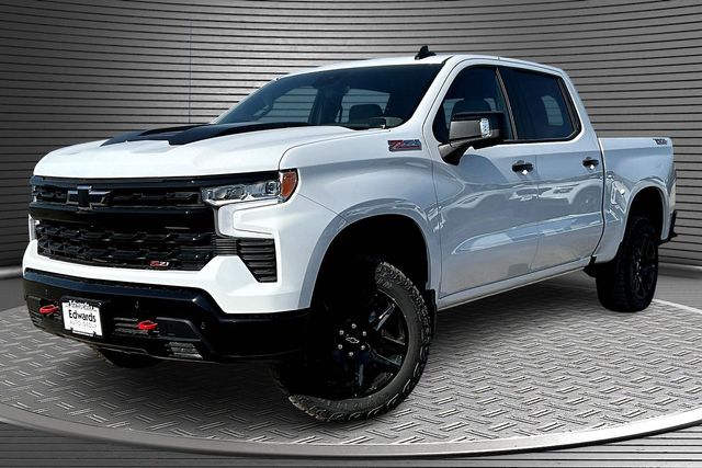 Summit White 2026 Chevrolet Silverado 1500 Pickup Truck Four-Wheel Drive Automatic