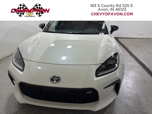 2024 Toyota GR86 photo