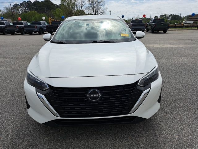 Used 2024 White Nissan SV image 3