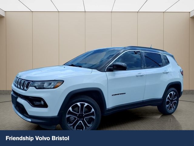 Bright White Clearcoat 2024 Jeep Compass SUV / Crossover Four-Wheel Drive 8-Speed Automatic
