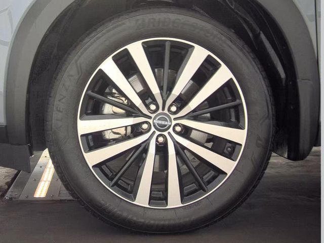 Used 2025 Nissan Pathfinder SUV
