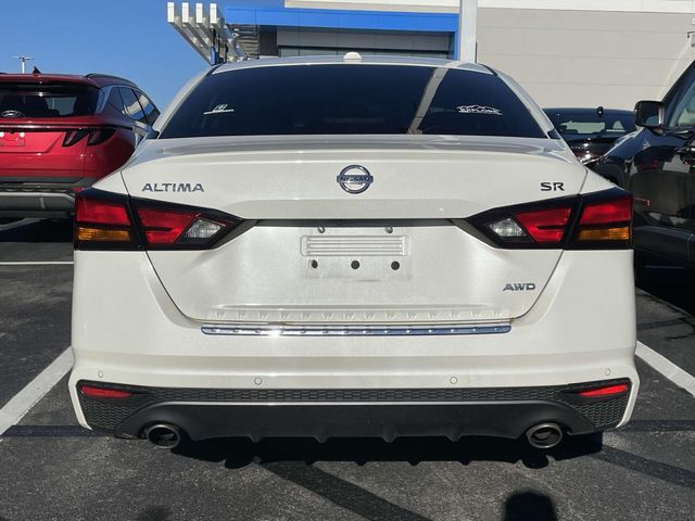 2021 Nissan Altima 2.5 SR 9