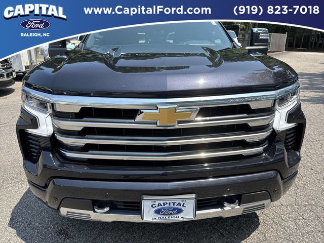Used 2024 Gray Chevrolet High Country image 10