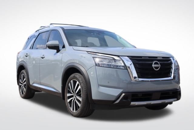 Boulder Gray Pearl 2023 Nissan Pathfinder Platinum 4WD SUV / Crossover All-Wheel Drive 9-Speed Automatic