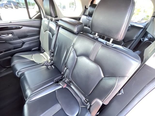 Used 2025 Honda Pilot SUV