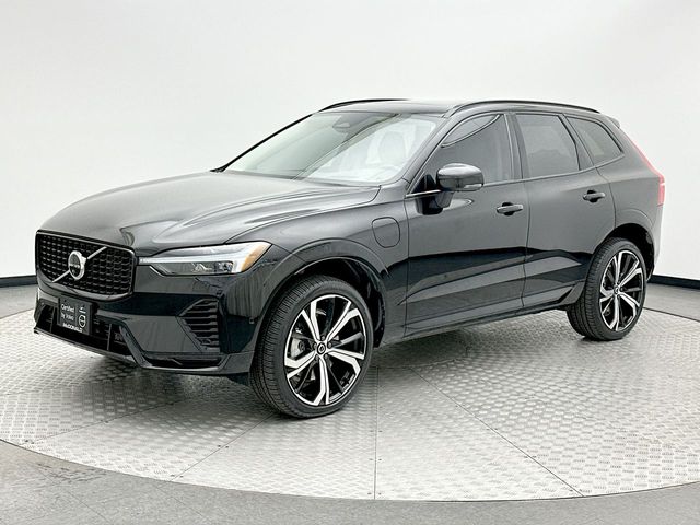 2025 Volvo XC60 Recharge T8 Ultra Dark Theme eAWD