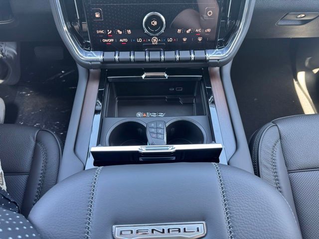 2026 GMC Yukon 4WD Denali