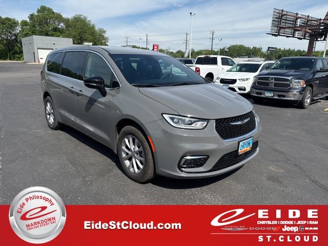 Ceramic Gray Clearcoat 2025 Chrysler Pacifica Select AWD Minivan All-Wheel Drive 9-Speed Automatic