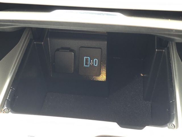 2023 Ford Explorer XLT:168625A