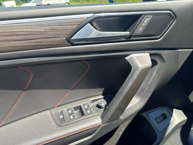 Used 2024 Gray Volkswagen 2.0T Wolfsburg Edition image 21
