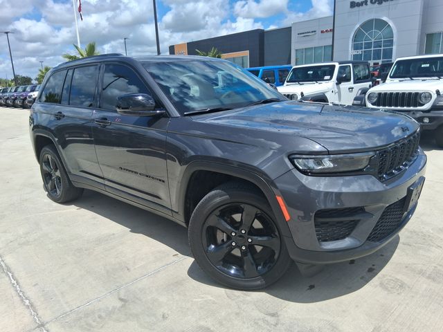 Gray Metallic 2025 Jeep Grand Cherokee SUV / Crossover 4X2 8-Speed Automatic