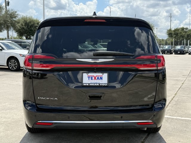 2026 Chrysler Pacifica Select - 4