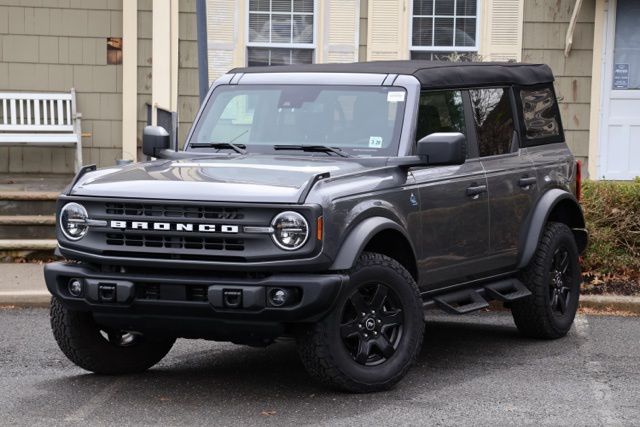 2024 Ford Bronco Black Diamond 4-Door 4WD