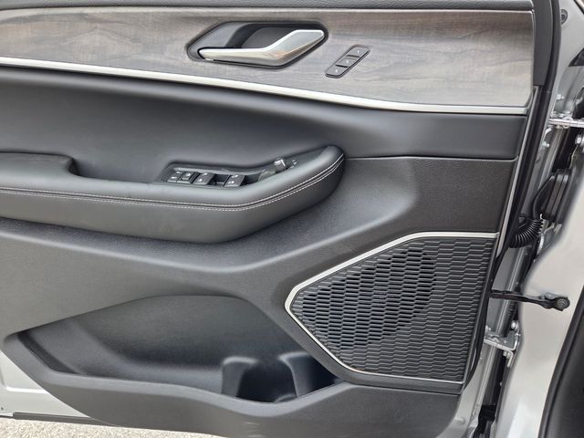 New 2026 Silver Jeep Limited image 21