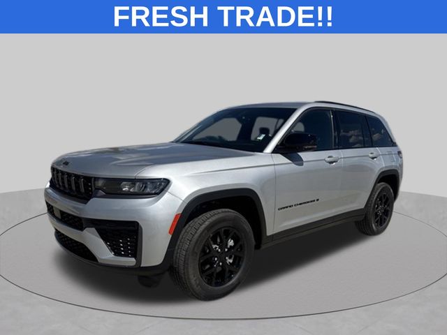 2026 Jeep Grand Cherokee Altitude 4WD