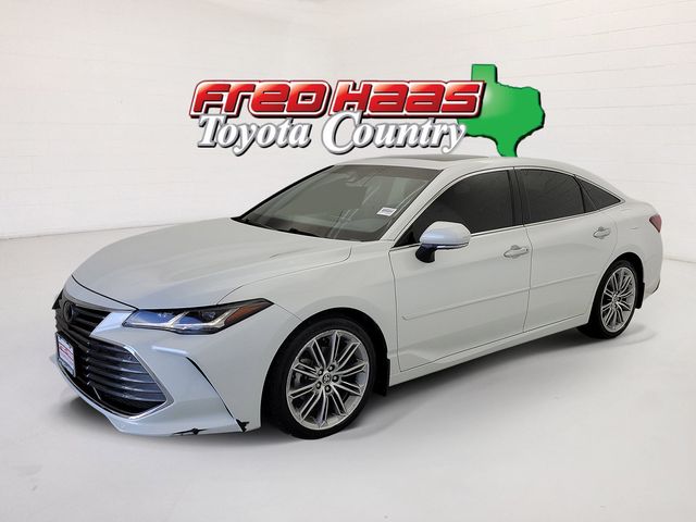 Pearl 2021 Toyota Avalon Sedan Front-Wheel Drive 8-Speed Automatic