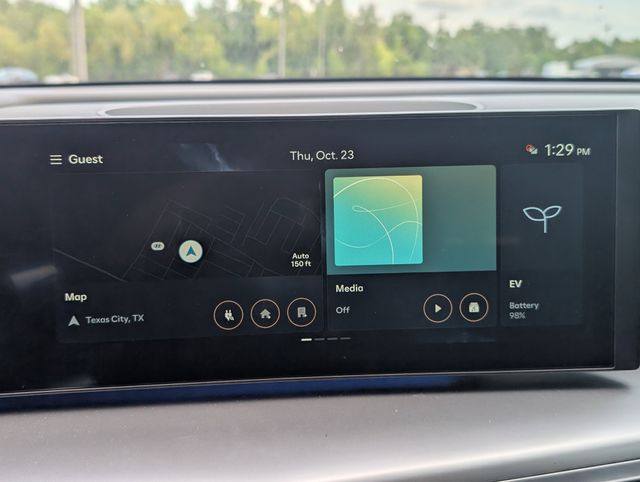 New 2026 Black Hyundai SEL image 18