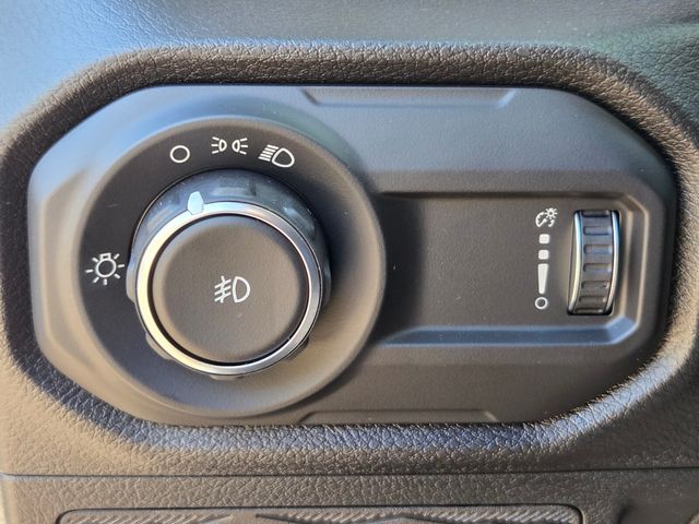 New 2026 White/off-white Jeep Sport image 25