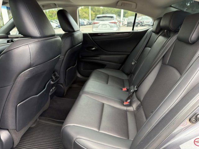 Used 2019 Lexus ES Sedan