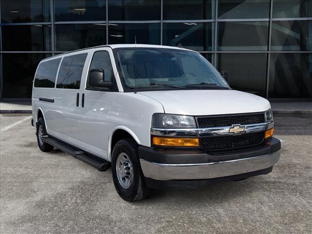 Summit White 2019 Chevrolet Express Van Rear-Wheel Drive 6-Speed Automatic Overdrive