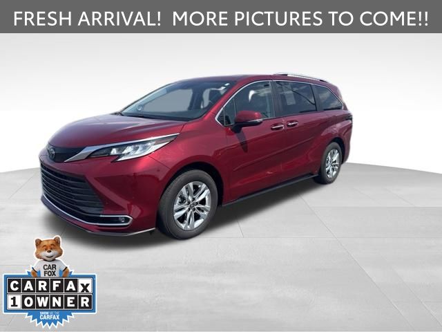 Pearl 2024 Toyota Sienna Minivan All-Wheel Drive Automatic