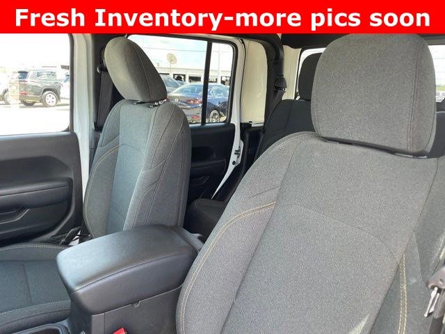 2024 Jeep Gladiator Nighthawk White/off-white at Victoria Chrysler Dodge Jeep Ram