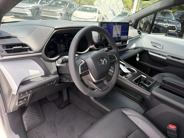 New 2026 Toyota Sienna Van