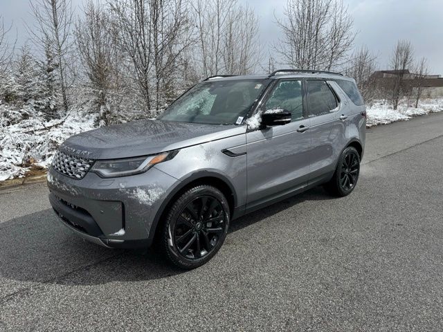 2026 Land Rover Discovery P300 S AWD