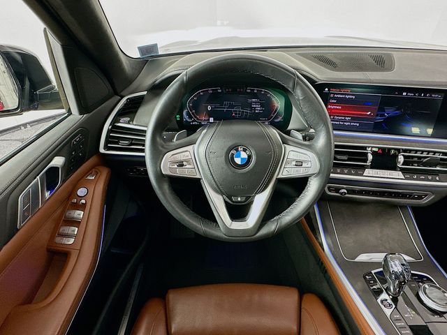 2022 BMW X7 xDrive40i 11