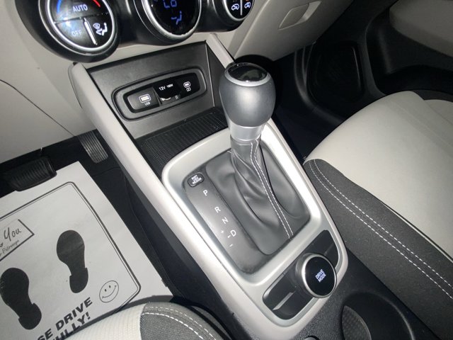 Used 2024 Gray Hyundai SEL image 19