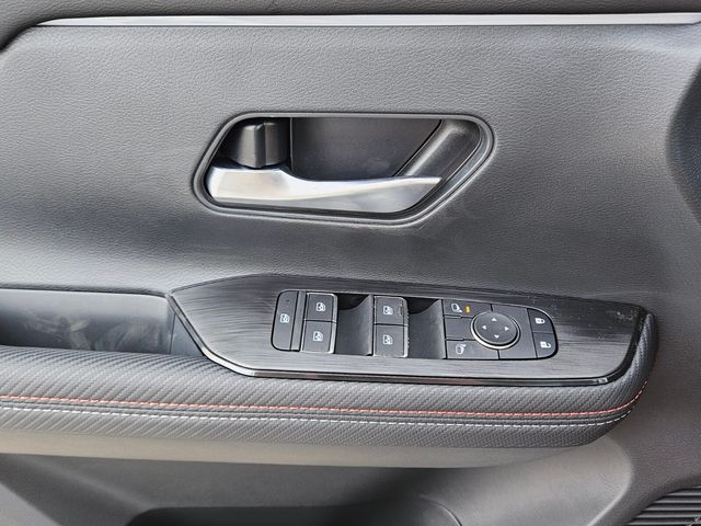 New 2026 White Nissan SR image 28