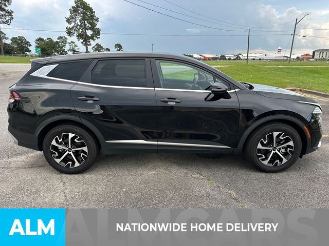 Used 2025 Black Kia EX image 4