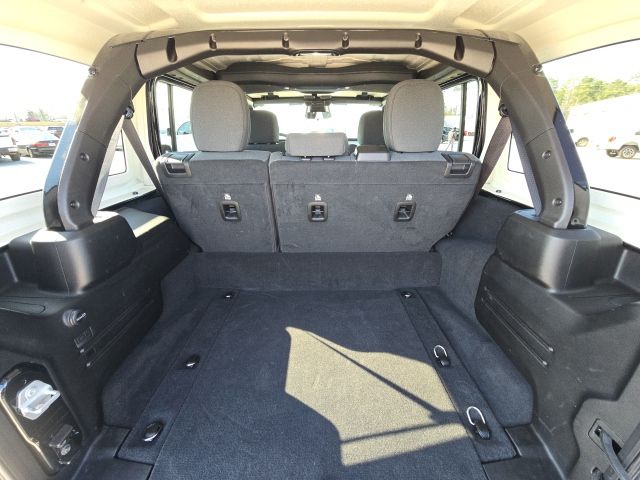 2025 Jeep Wrangler Willys 4xe:B02117