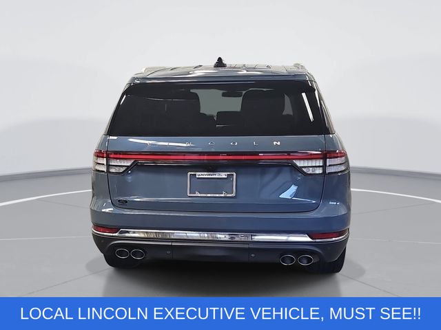 Used 2025 Blue Lincoln Reserve image 4