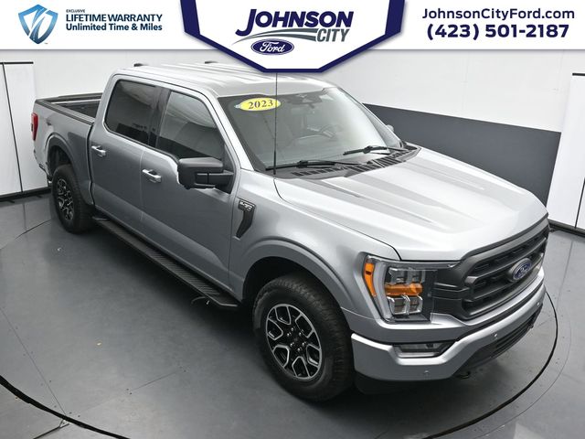 Iconic Silver Metallic 2023 Ford F-150 XLT SuperCrew 4WD Pickup Truck Four-Wheel Drive Automatic