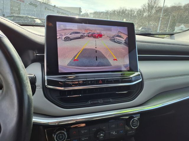 Used 2022 Silver Jeep Limited image 13