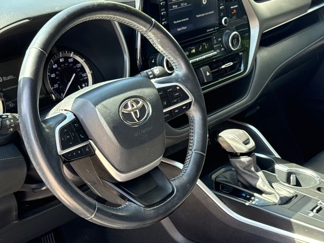 Used 2022 Toyota Highlander SUV