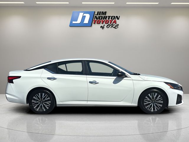 Used 2025 Nissan Altima Sedan
