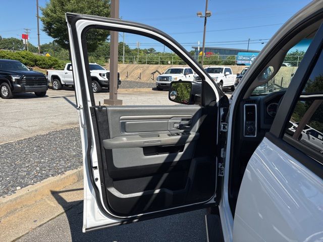 Used 2017 White Ram SLT image 7
