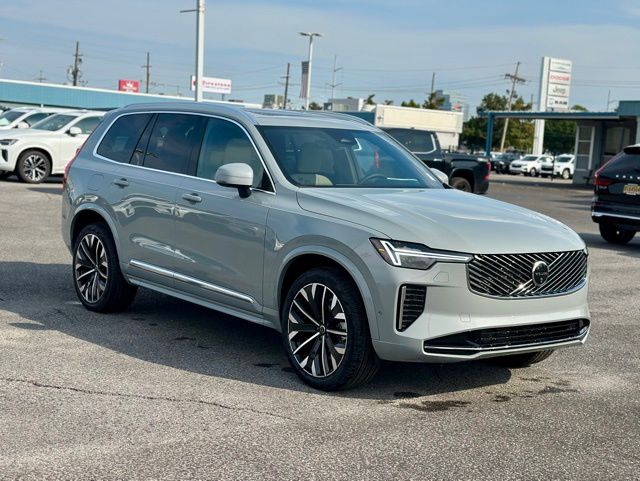 2026 Volvo XC90 B6 Plus 7-Seater