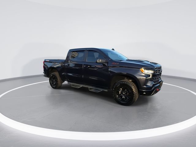 Used 2022 Gray Chevrolet LT Trail Boss image 4