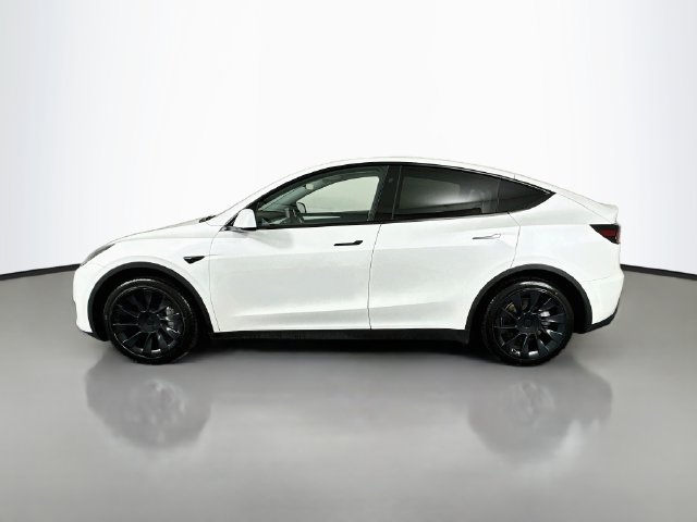Thumbnail: 2023 Tesla Model Y - 8